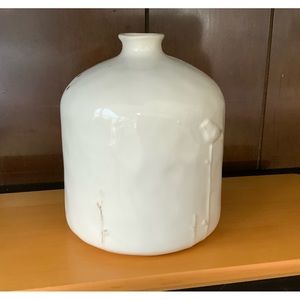 Mera Vic Ceramic Vase with Bird